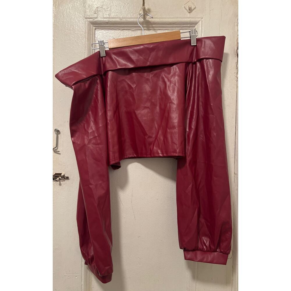 Plus Faux Leather Off the Shoulder Bow Long Sleeve Cropped Top New Size 2XL - Picture 6 of 10
